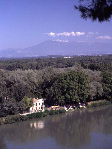 Die Rhone und der Mt. Ventoux